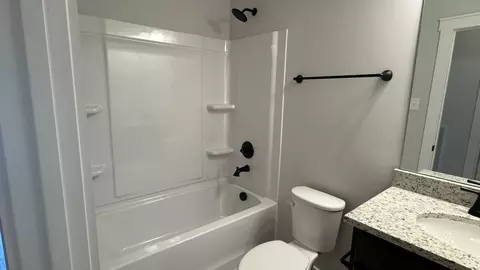 Bath - 532 W Foxrun, Springfield, TN 37172 photo 1 of 3