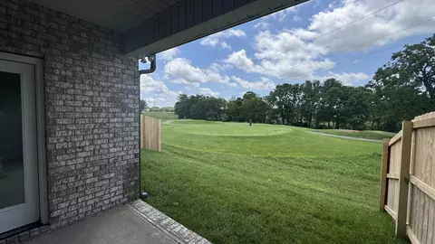 Exterior - 532 W Foxrun, Springfield, TN 37172 photo 4 of 4