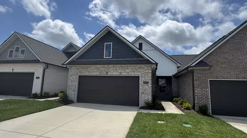 Exterior - 532 W Foxrun, Springfield, TN 37172 photo 2 of 4