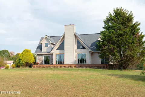 Exterior - 3767 Phillips Flats Rd, Oneida, TN 37841 photo 2 of 11