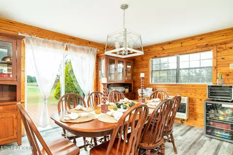 Dining - 3767 Phillips Flats Rd, Oneida, TN 37841 photo 1 of 1