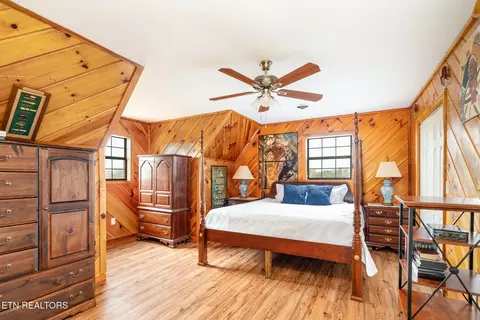 Bedroom - 3767 Phillips Flats Rd, Oneida, TN 37841 photo 3 of 3