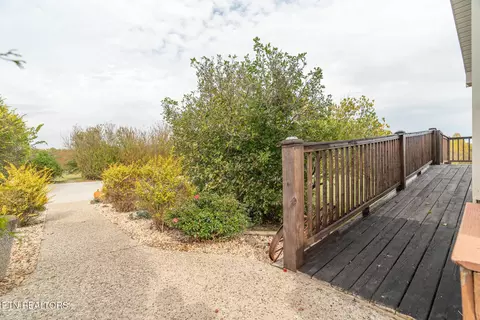 Exterior - 3767 Phillips Flats Rd, Oneida, TN 37841 photo 6 of 11