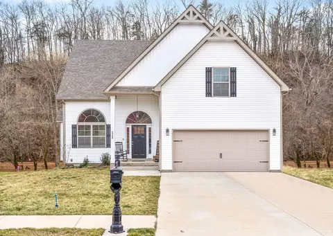 1725 Rains Rd, Clarksville, TN 37042