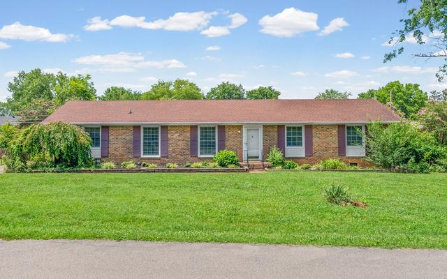 2111 Fleming Rd, Clarksville, TN 37043