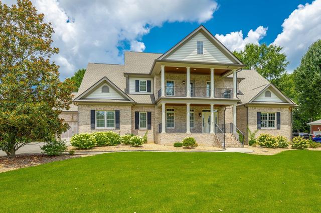 1966 Waterbury Ln, Chattanooga, TN 37421