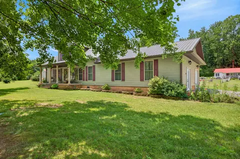 Exterior - 255 Sandy Rd, Dover, TN 37058 photo 2 of 15
