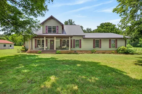 Exterior - 255 Sandy Rd, Dover, TN 37058 photo 1 of 15