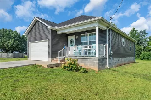 3366 Oak Grove Rd, Decherd, TN 37324