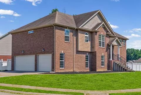 598 Press Grove Dr, Clarksville, TN 37043