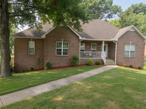 107 Braxton Ln W, Hendersonville, TN 37075
