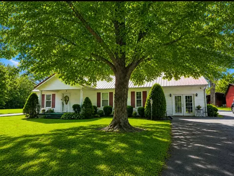 2780 Jacobs Pillar Rd, Smithville, TN 37166