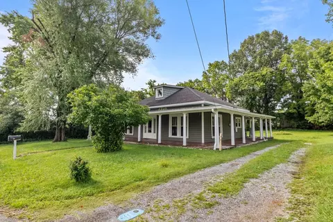 116 Vine St, Dover, TN 37058 photo 3