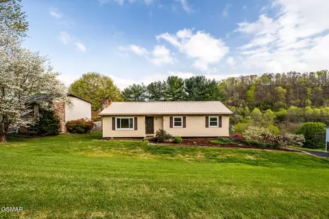 133 Lancaster Dr, Kingsport, TN 37663