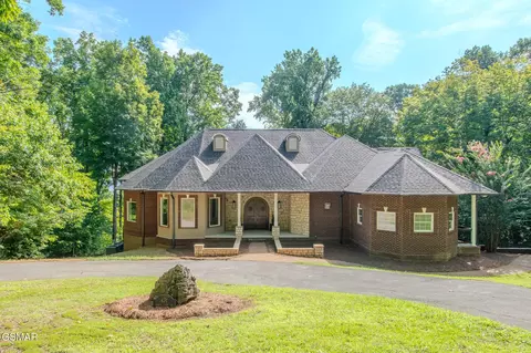 431 Thomas Loop Rd, Sevierville, TN 37876