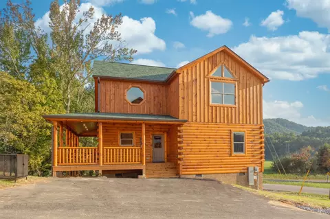 24 Heritage Hills Dr, Pigeon Forge, TN 37863