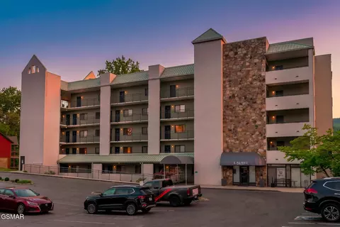 354 E Holly Ridge Rd UNIT 401, Gatlinburg, TN 37738
