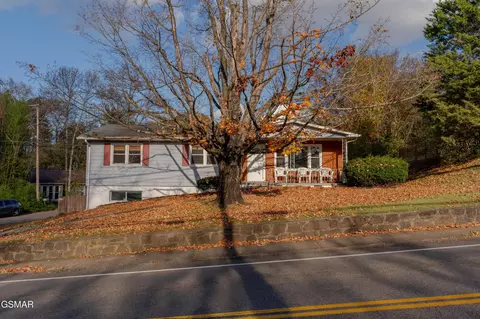 3424 Whittle Springs Rd, Knoxville, TN 37917