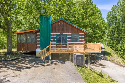 1510 Ridgecrest Dr, Sevierville, TN 37876