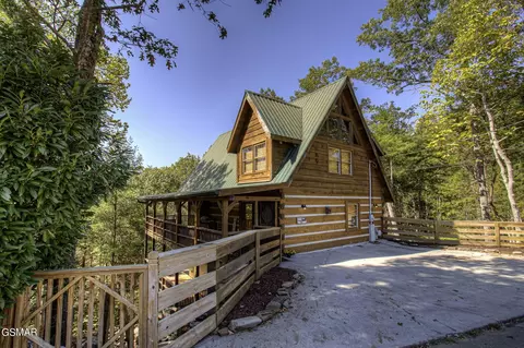 223 Tolliver Trl, Townsend, TN 37882