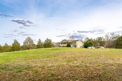 379 Water St, Speedwell, TN 37870
