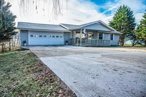 328 Bays Mountain Rd, Knoxville, TN 37920