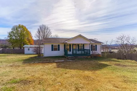 163 Spoone St, Bean Station, TN 37708 photo 2