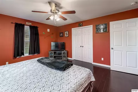 764 Sharp Rd, Sevierville, TN 37876 photo 3