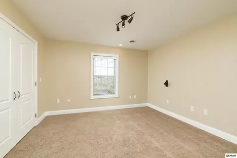 897 Eagle View Dr, Kodak, TN 37764 photo 8