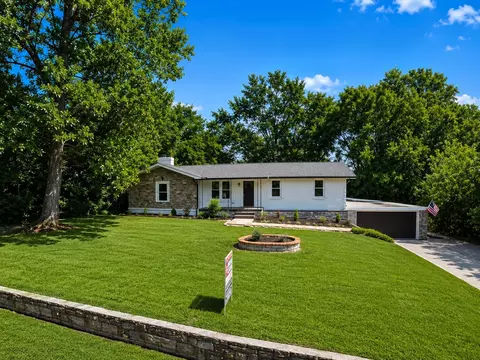 108 Hickory Hills Dr, Hendersonville, TN 37075