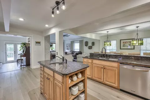 Kitchen - 1880 E Compton Rd, Murfreesboro, TN 37130 photo 4 of 5