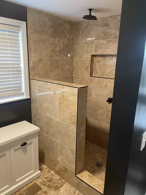Bath - 1880 E Compton Rd, Murfreesboro, TN 37130 photo 6 of 7