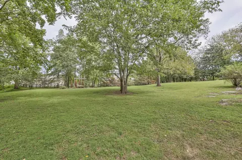 Exterior - 1880 E Compton Rd, Murfreesboro, TN 37130 photo 13 of 22