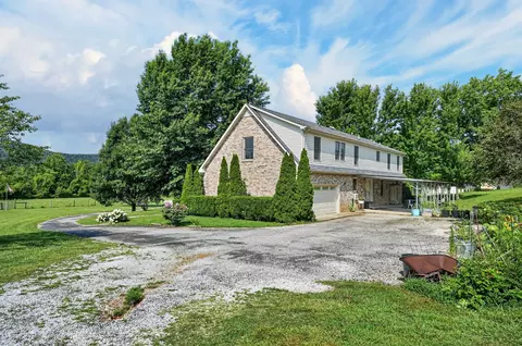 Exterior - 1377 Chestnut Grove Rd, Morrison, TN 37357 photo 11 of 15