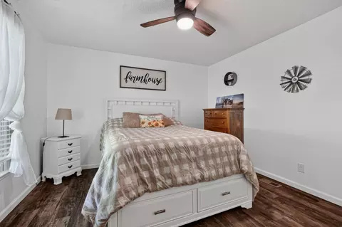 Bedroom - 1377 Chestnut Grove Rd, Morrison, TN 37357 photo 3 of 8