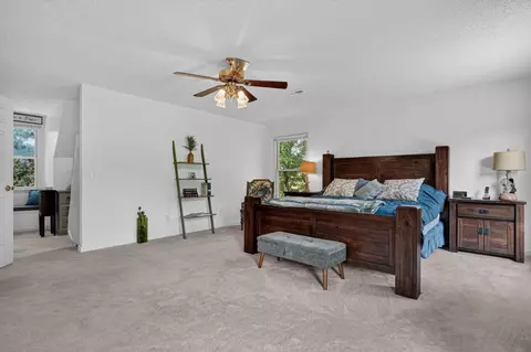Bedroom - 1377 Chestnut Grove Rd, Morrison, TN 37357 photo 2 of 8