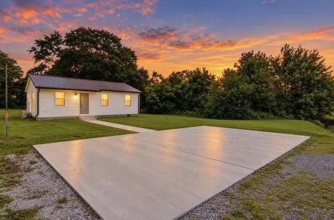 305 S Polk St, Tullahoma, TN 37388