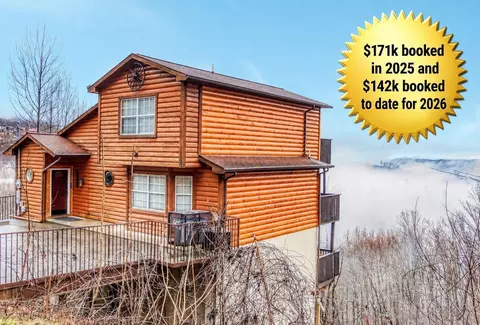 943 Crooked Ridge Rd, Gatlinburg, TN 37738