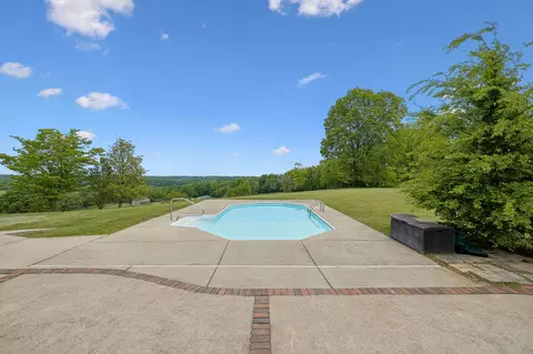 Exterior - 314 Fairview Rd, Dickson, TN 37055 photo 10 of 22