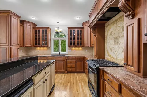 Kitchen - 314 Fairview Rd, Dickson, TN 37055 photo 4 of 5