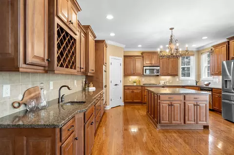 Kitchen - 2003 Fishers Loop, Spring Hill, TN 37174 photo 3 of 5