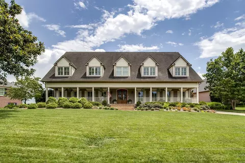 5500 Heathrow Dr, Knoxville, TN 37919