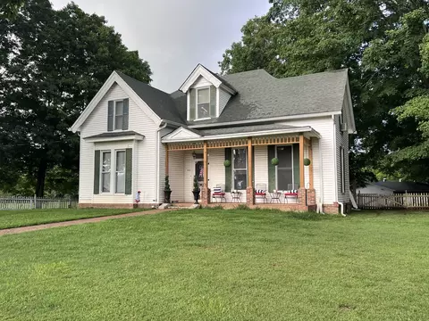 2343 Old Ashland City Rd, Clarksville, TN 37043