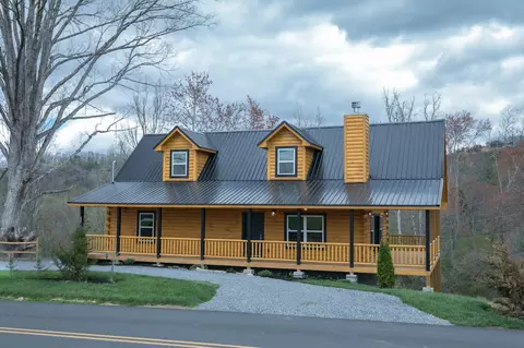 3453 Valley View Rd, Sevierville, TN 37862