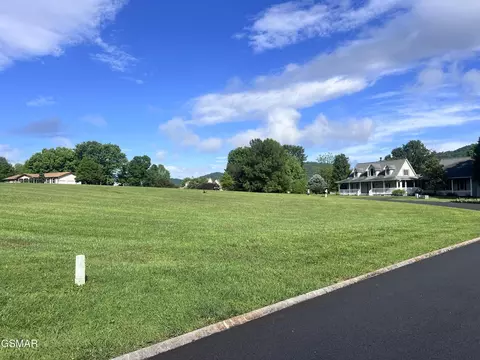 22 Deer Field Cir, Sevierville, TN 37862
