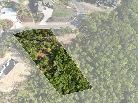174 Smoky Bluff Trl, Sevierville, TN 37862