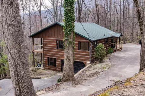 4053 Ole Smoky Way, Sevierville, TN 37862