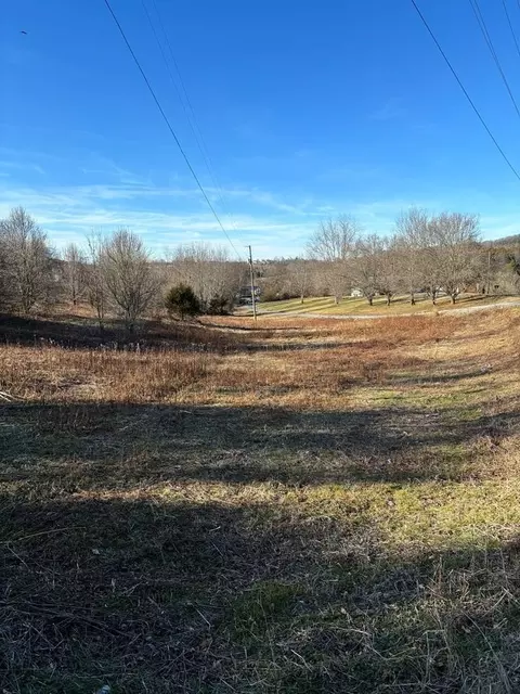 2875 Cedar Bluff Rd, Sevierville, TN 37876