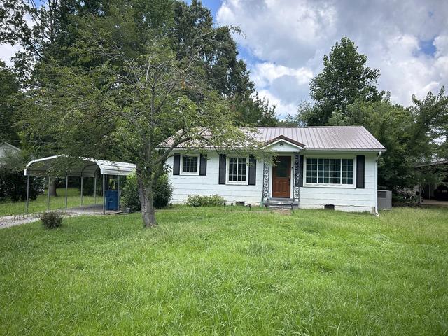 128 Sunset Ave, Camden, TN 38320