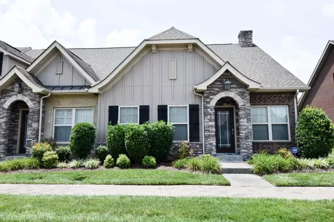 236 Glennister Ct, Gallatin, TN 37066